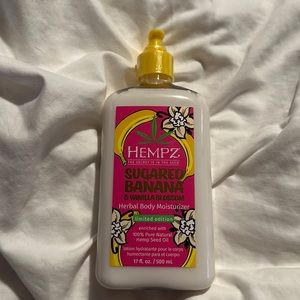 Hempz Sugared Banana & Vanilla blossom body moisturizer